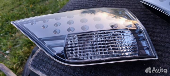 Фонарь задний Mitsubishi Outlander XL