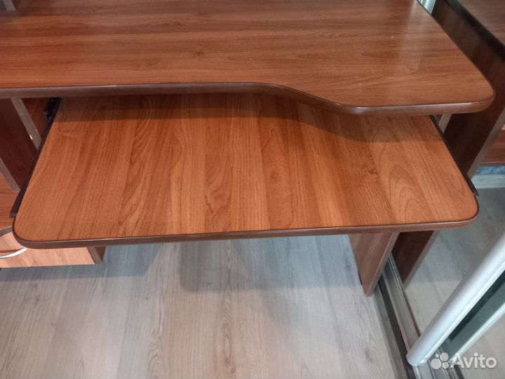 Компьютерный стол бу бесплатно