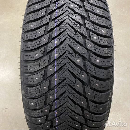 Nokian Tyres Hakkapeliitta 10p SUV 215/70 R16 100T