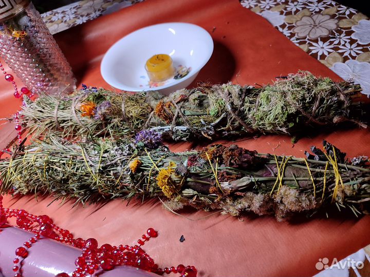 Ароматическая свеча из трав