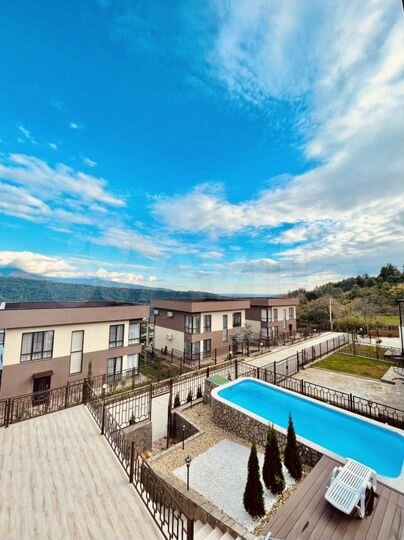 Дом 210 м² на участке 6 сот.