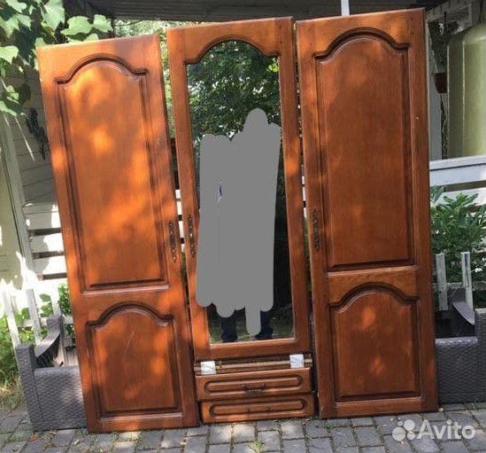 Платяной шкаф