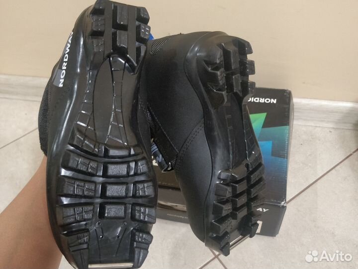 Лыжные ботинки Nordway новые 32 размер