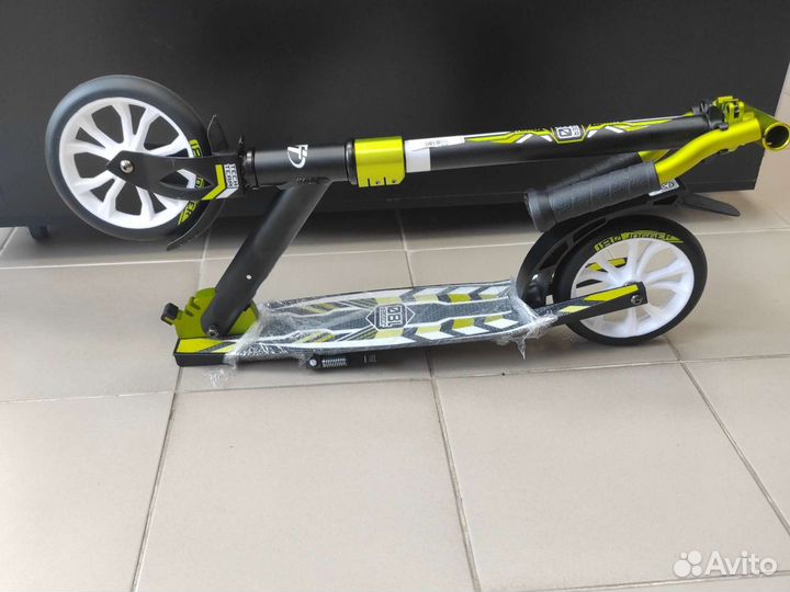 Самокат TT 180 Jogger зеленый