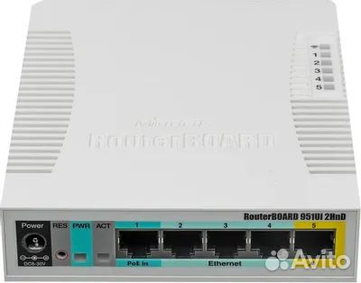 Wi-Fi роутер Mikrotik RB951Ui-2nD (5UTP 10/100Mbps