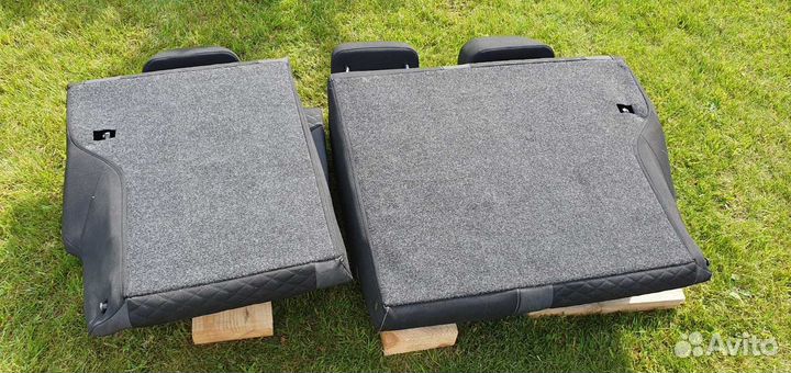 Сиденья комплект оригинал на polo