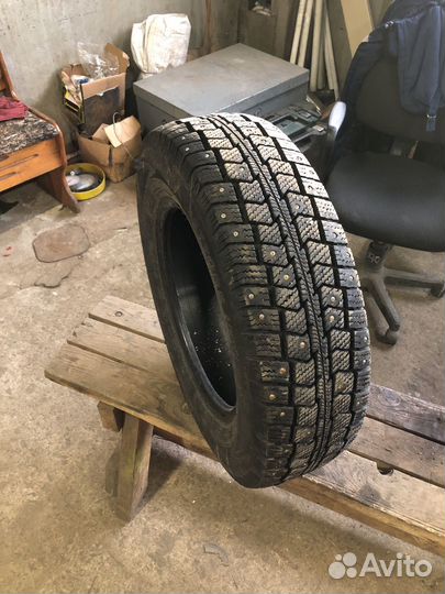 Продам покрышку