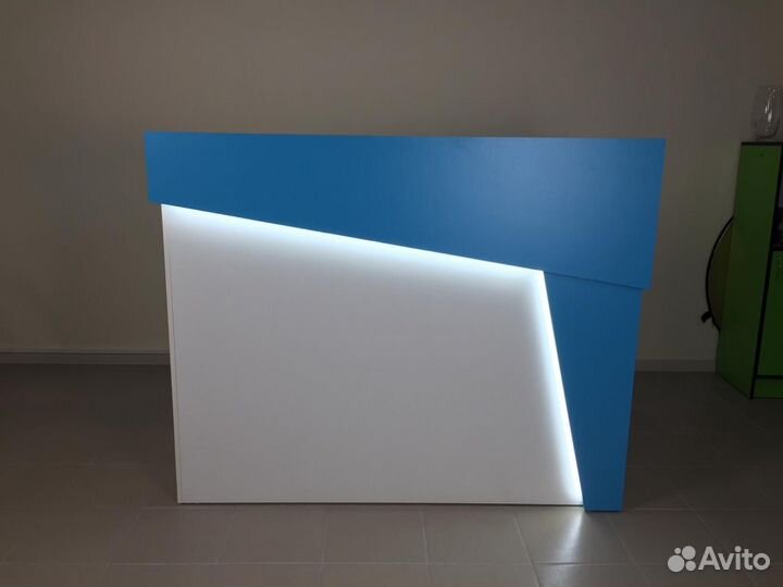 Стойка ресепшн на заказ