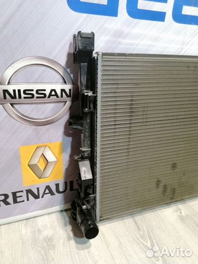 Радиатор охлаждения двигателя основной Renault log