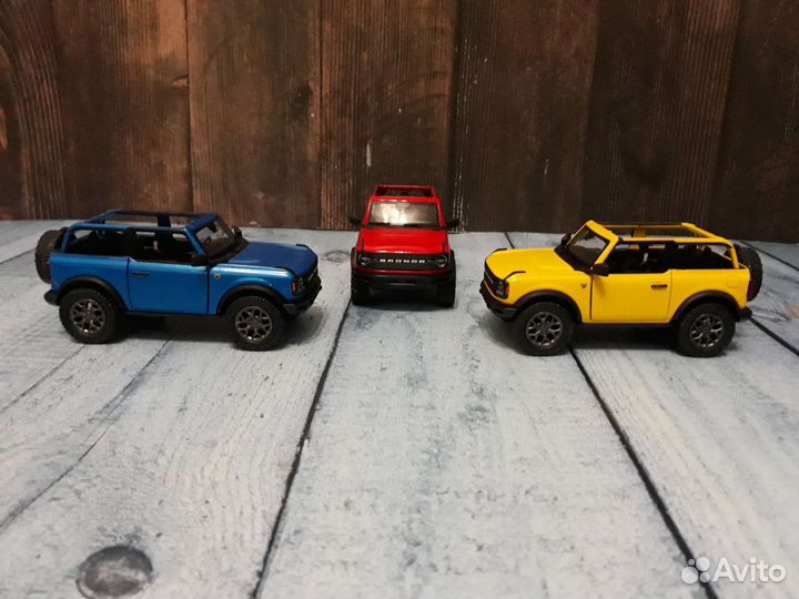 Машинка Ford Bronco 2022 Kinsmart