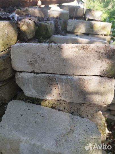 Продам кирпич силикатный бу