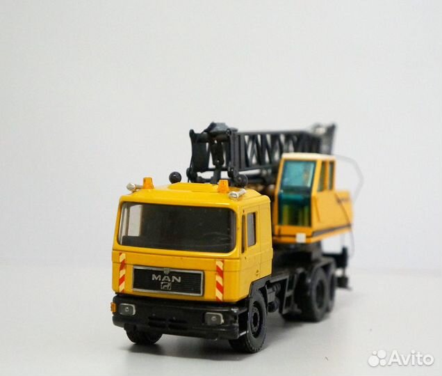 1/50 кран MAN Sennebogen 6x4 1:50 раритет
