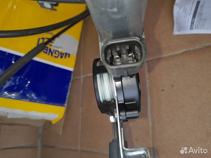 Ford Focus 1 Стеклоподъемник передний левый Новый