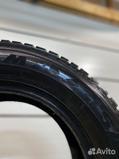 Maxxis ArcticTrekker NP3 215/65 R16 102T