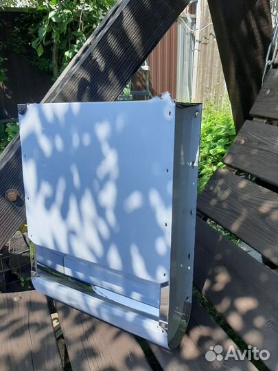 Кормушка для кур, цыплят бункерная