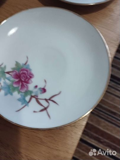 6 чашек и 6 блюдец от Китайского сервиза