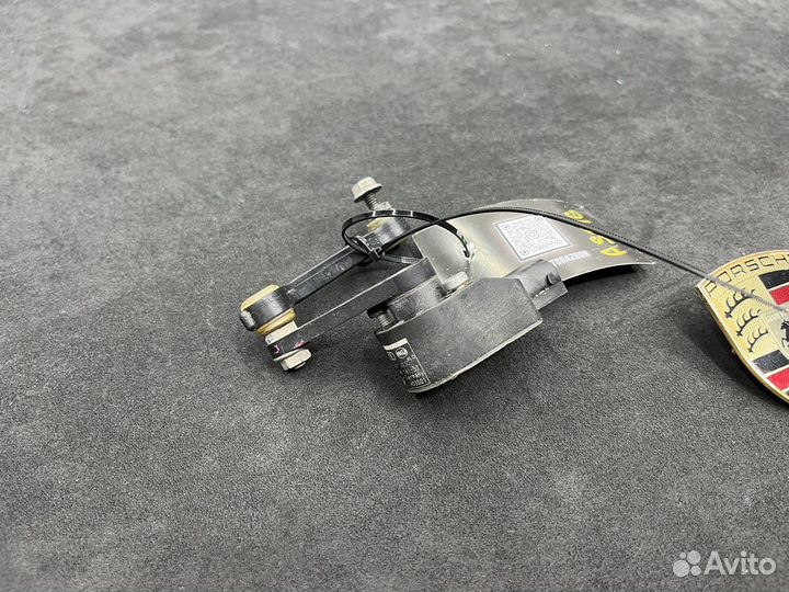 Датчик высоты задний Porsche Cayenne 957 955