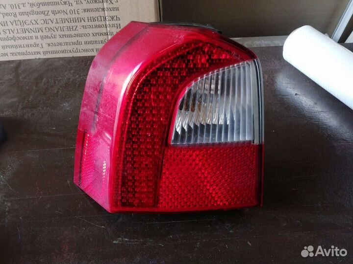 Фонарь левый на Volvo Xc70 2008-2012 год