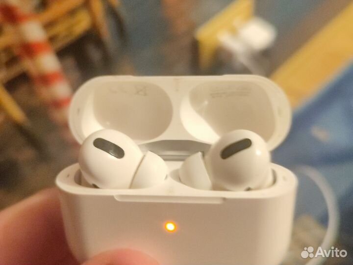 Кейс для наушников airpods pro