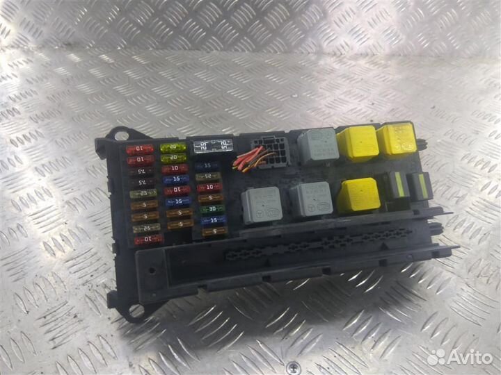 Блок предохранителей Мерседес Sprinter (906)