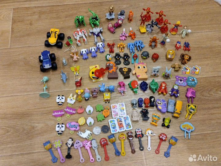 Игрушки из киндера пакетом