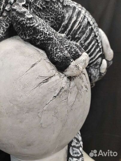 Садовая скульптура дракон