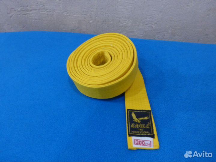 Желтый пояс для единоборств