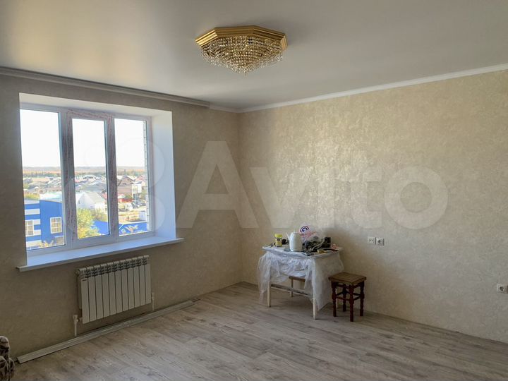 2-к. квартира, 77 м², 6/8 эт.