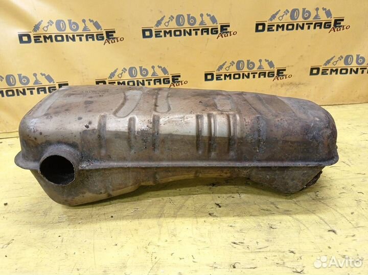 Глушитель средняя часть резонатор 2.0 Passat B6 CC