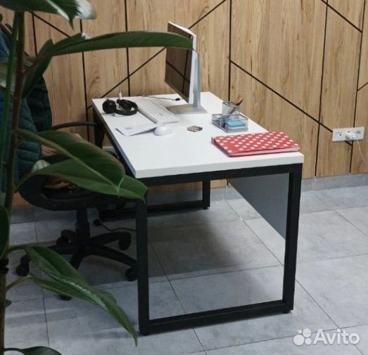 Письменный стол в стиле loft