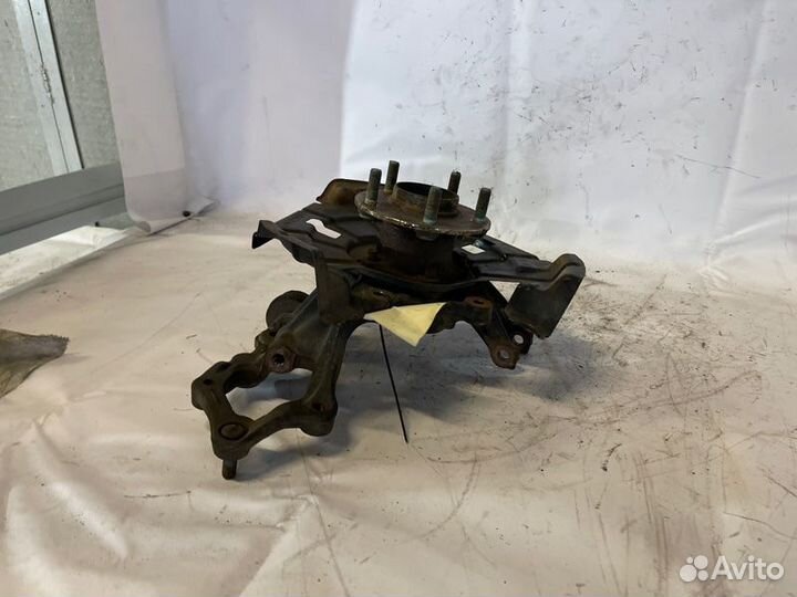 Кулак поворотный задний правый Mazda 6 GH LF-VE