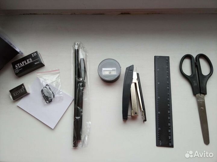 Набор канцелярских предметов