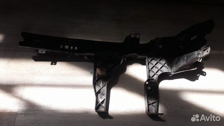 Кронштейн бампера левый Mini Hatch F 55 С 2013 По