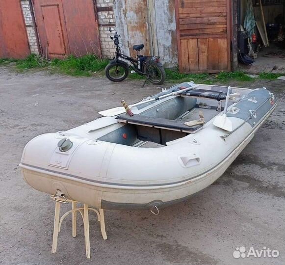 Лодка Баджер Спорт Лайн