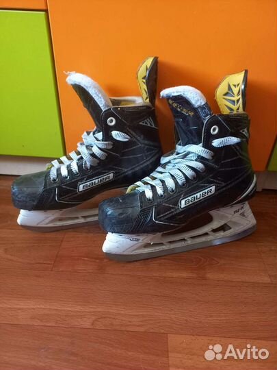 Хоккейные коньки Bauer s190
