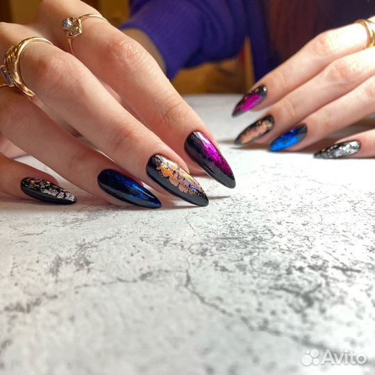 Маникюр и педикюр