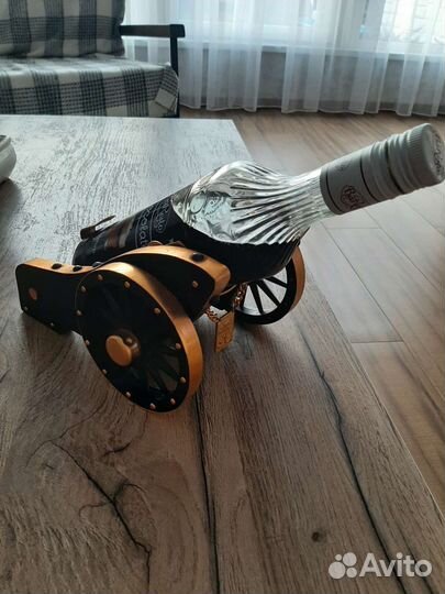 Подставка под шампанское