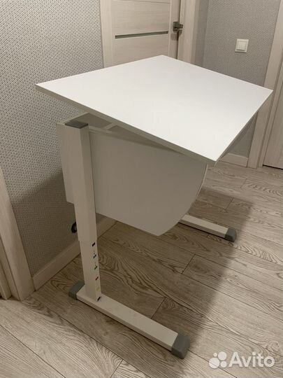 Письменный стол