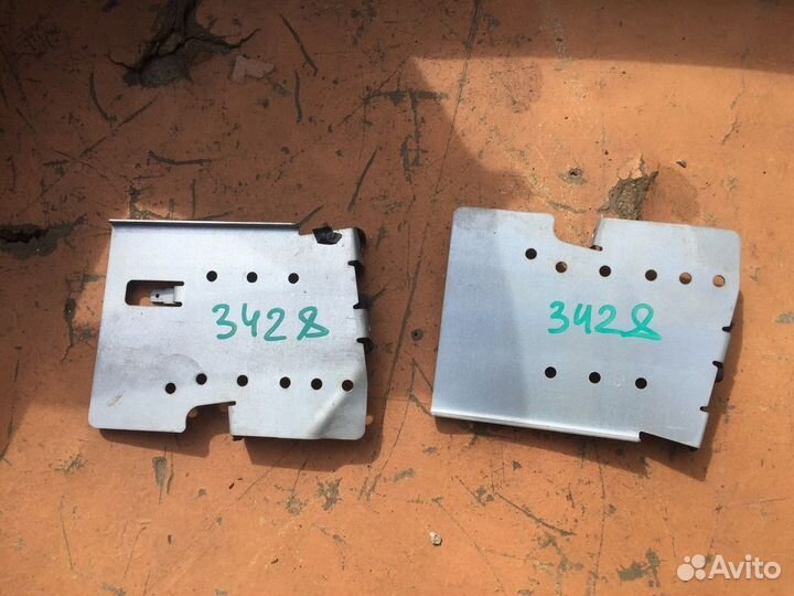 Торпедо левый в сборе алькантара + кожа