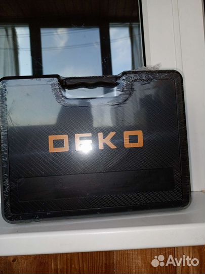 Дрель шуруповерт новый 2акб,12v