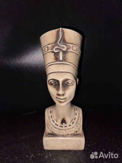 Статуэтка Нефертити