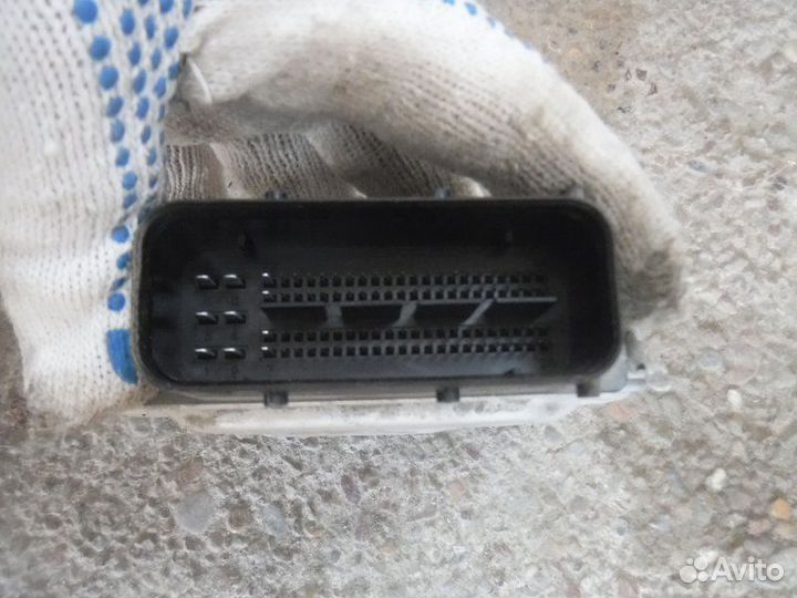 Блок управления двигателем Kia Cerato 2 G4FC 2012