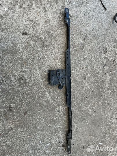 Кронштейн клеммы аккумулятора audi a5