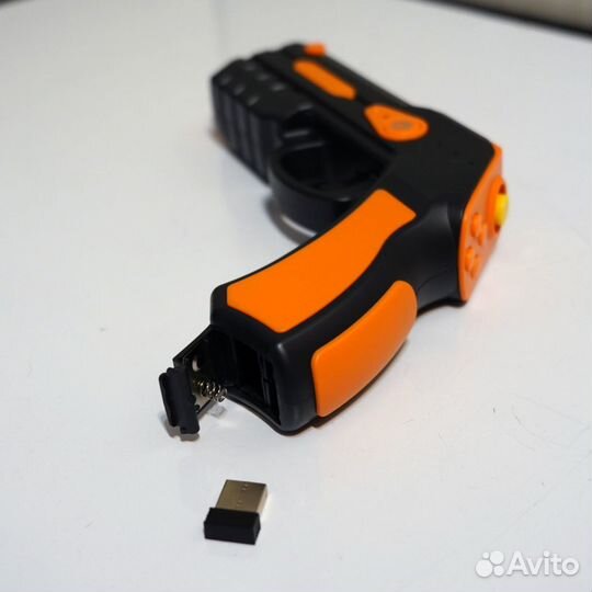 Джойстик игровой пистолет беспроводной