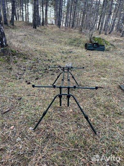 Род-под на 4 удилища