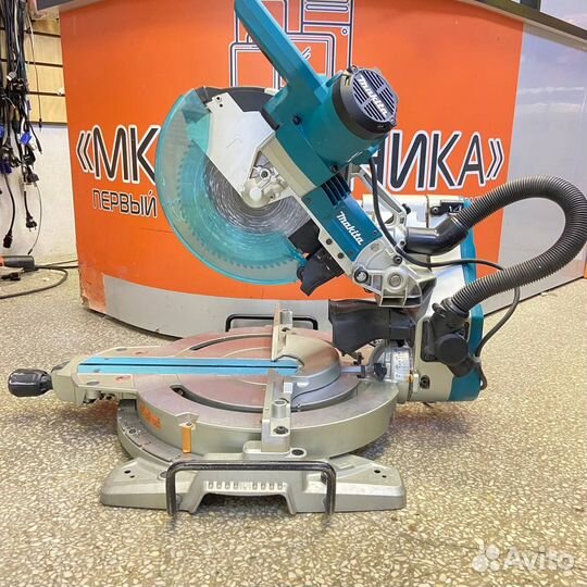 Электропила торцовочная Makita LS1019L