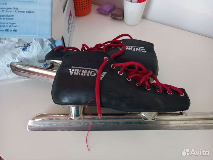 Конькобежные коньки viking