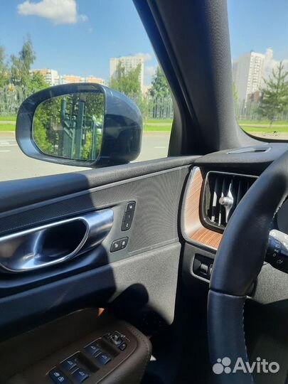Volvo XC60 2.0 AT, 2020, 28 750 км