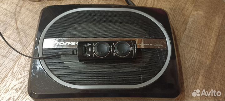 Продам сабвуфер