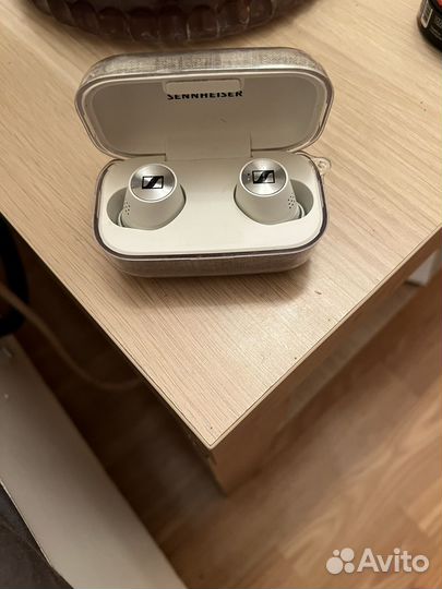 Sennheiser momentum true wireless 2 white